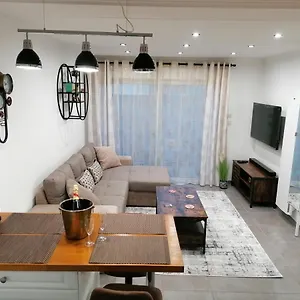 https://charmant-appartement-t2-dans-villa-avec-spa.hotels-rhonealpes.com